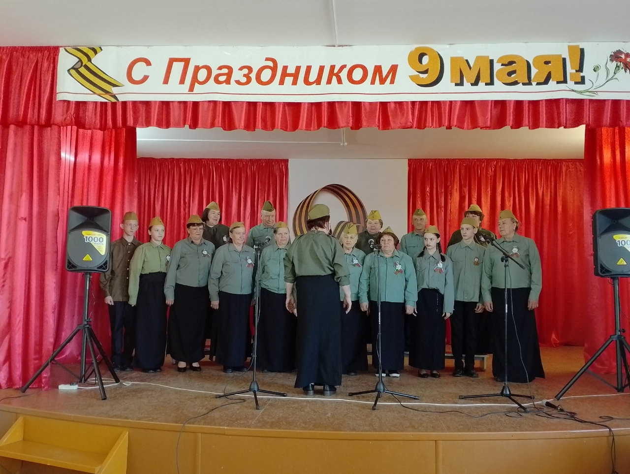 Сегодня в сельском Доме культуры с. Нижняя Якушка прошёл отборочный тур районного фестиваля конкурс на лучшее исполнение военной и патриотической песни &quot;Наследники Победы&quot;..