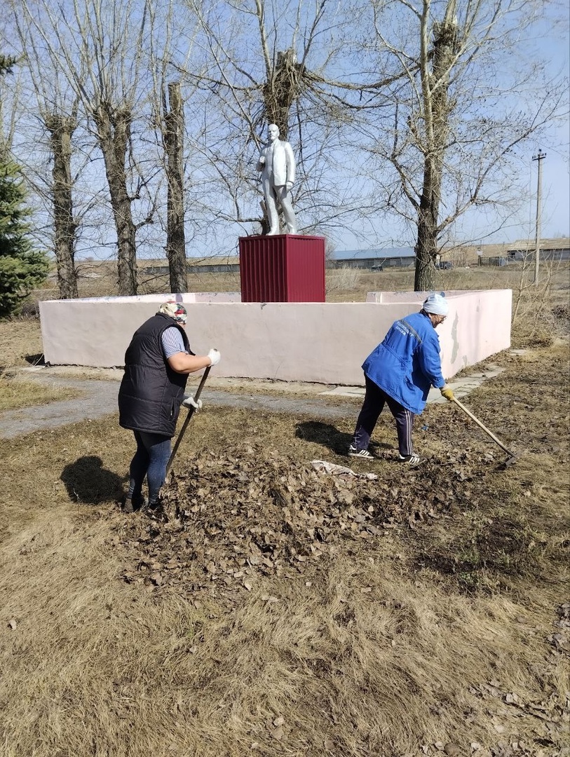 04 апреля во всех населённых пунктов поселения прошли весенние субботники. Проведена работа по очистке территории парков от мусора и сухой травы, а также прилегающих территорий..